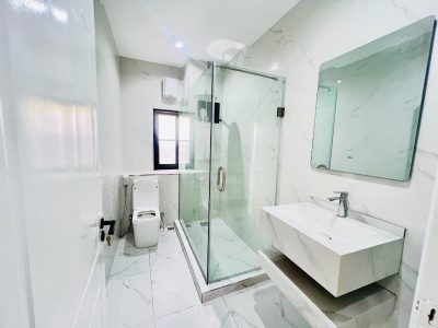 Elegant 4 bedroom maisonette with BQ for rent