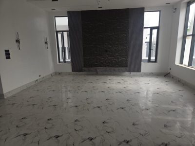 5 bedroom fully detached duplex with BQ and 2 extra rooms