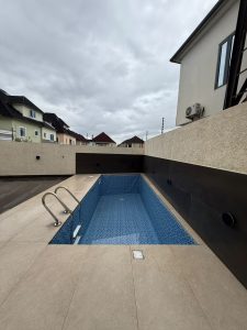 Newly Built 5 Bedroom Fully Detached Duplex