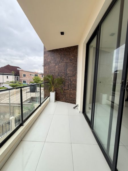 Newly Built 5 Bedroom Fully Detached Duplex