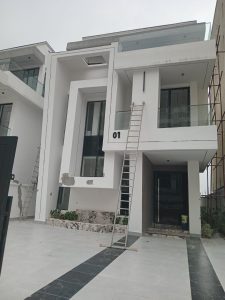 5 BEDROOM DUPLEX