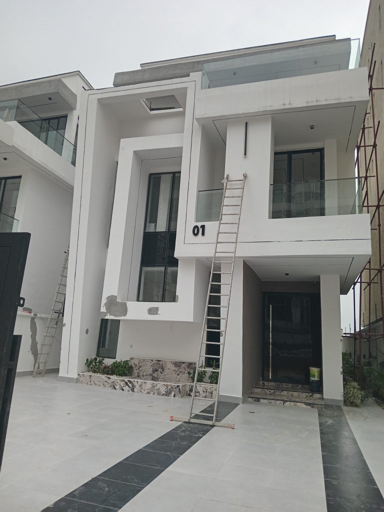 5 BEDROOM DUPLEX FOR SALE IN LEKKI PHASE ONE