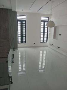 5 BEDROOM DUPLEX