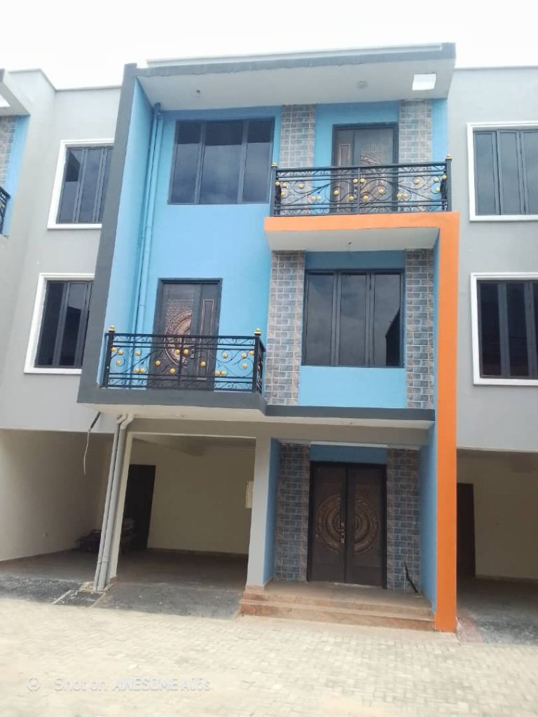 4 BEDROOM TERRACE HOUSES