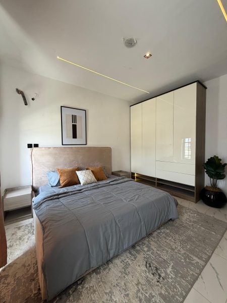 1 and 2 BEDROOM APARTMENT FOR SLAE IN LEKKI PHASE ONE