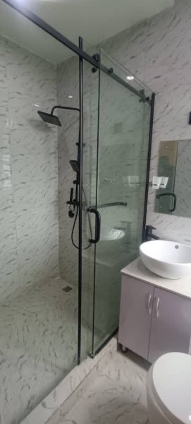 3 bedroom apartment with BQ for rent in Victoria Island