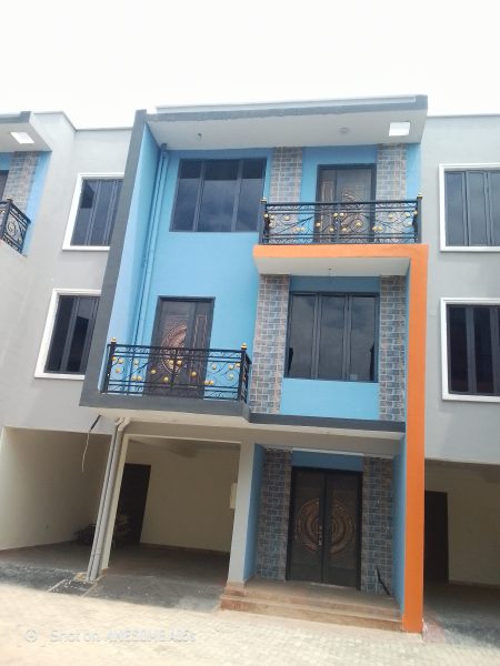 4 BEDROOM TERRACE HOUSES