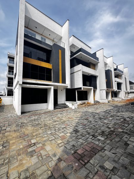 Newely built 4 bedroom fully detached duplex with bq at chevron lekki