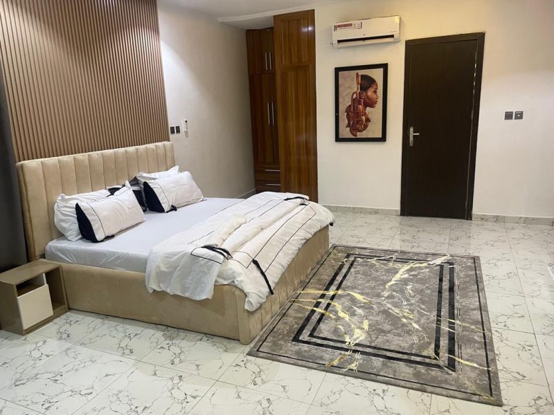 2 bedroom spacious apartment at Ikate, Lekki.