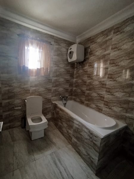 Furnished 4 bedroom duplex with BQ for rent.