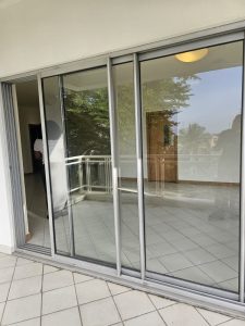 Spacious 3 bedroom apartment with a room bq