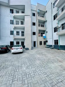 FULLY FURNISHED 3-BEDROOM APARTMENT WITH BQ