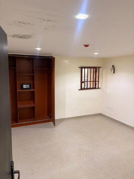 7 units of Well maintained 1-Bedroom Penthouse Apartment