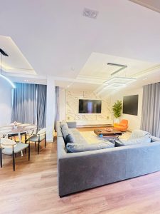 FULLY FURNISHED 3 BEDROOM APARTMENT FOR RENT WITH BQ