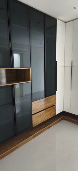 5 bedroom terrace duplex in a mini estate