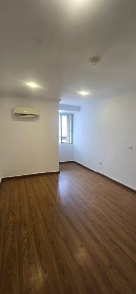 4-bedroom luxury terrace on 3-level with a garage within a mini estate