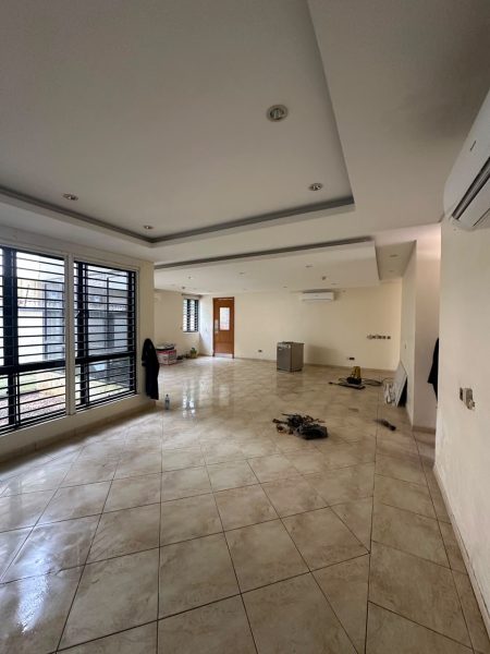 4 bedroom terrace with a room bq, swimming pool and gym