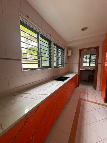 4 bedroom terrace with a room bq, swimming pool and gym