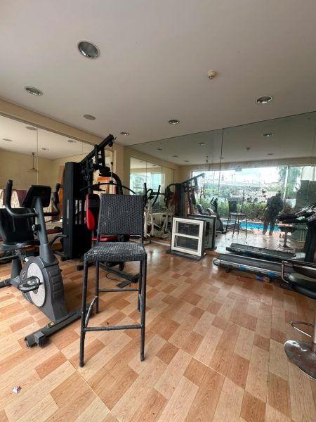 4 bedroom terrace with a room bq, swimming pool and gym