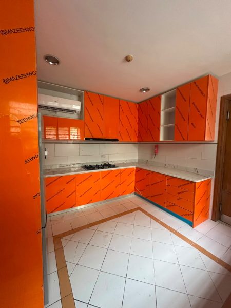 4 bedroom terrace with a room bq, swimming pool and gym