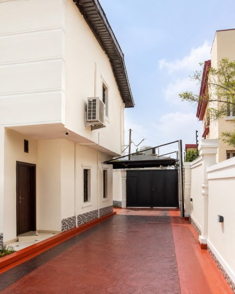 Luxury 4-Bedroom Duplex with BQ for Sale