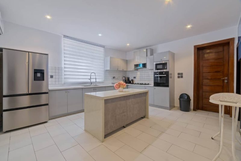 3 Bedroom fully furnished and serviced apartments