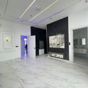 4 bedroom Semi detached with bq