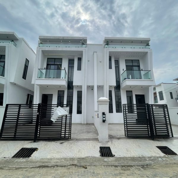 4 bedroom Semi detached with bq