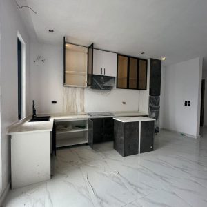 3 Bedroom Apartment with Gym, Lounge, Swimming pool and Water treatment