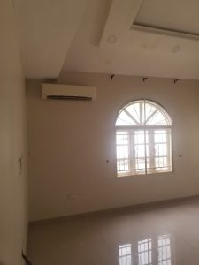 4 bedroom detached house with mini flat BQ.
