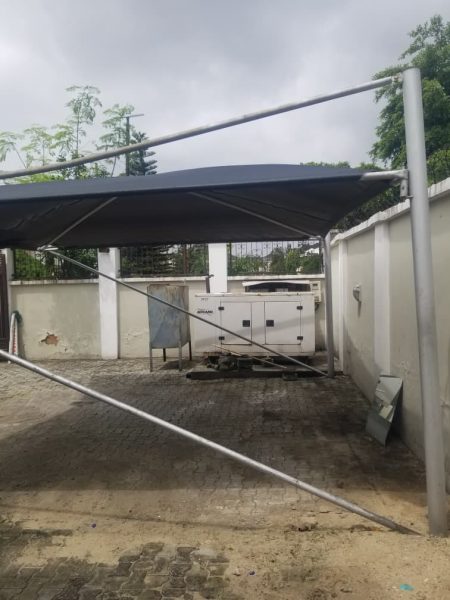 4 bedroom detached house with mini flat BQ.