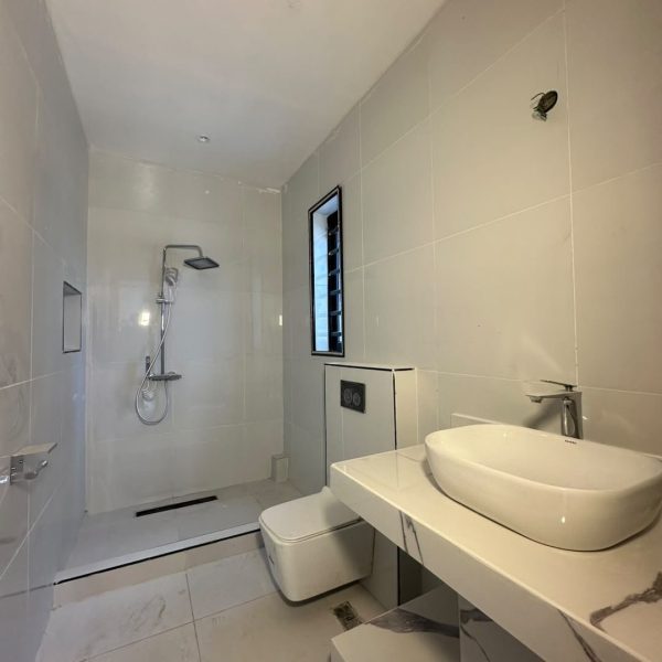 4 Bedroom terrace duplex with BQ, Swimming pool and Water treatment