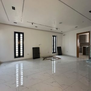 4 Bedroom terrace duplex with BQ, Swimming pool and Water treatment