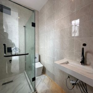 2 Bedroom Apartment with Gym, Lounge, Swimming pool and Water treatment