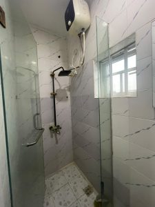 4 BEDROOM FURNISHED DUPLEX