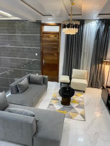 1 BEDROOM MINI FLAT TOP FLOOR