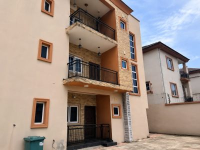 Multiple 3 Bedroom Flat for sale in Shangisha Magodo