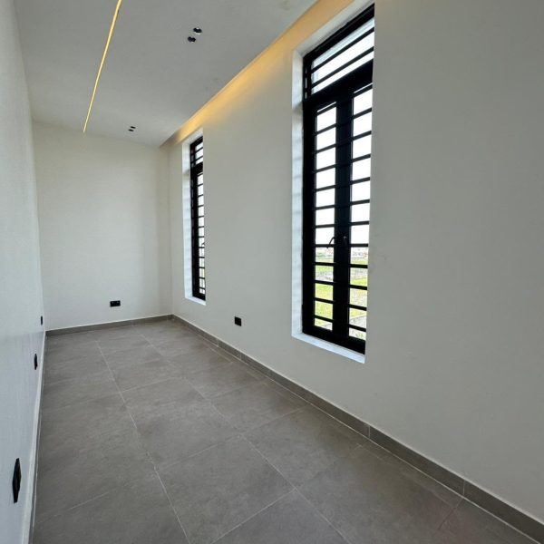 Luxury 5 Bedroom Semi-Detached Duplex with BQ, Swimming Pool & Cinema for Sale in Lekki Phase 1
