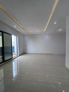SPACIOUS 4 BEDROOM TERRACE DUPLEX WITH BQ
