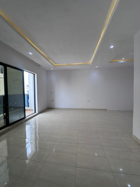 SPACIOUS 4 BEDROOM TERRACE DUPLEX WITH BQ