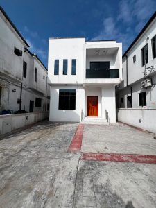 4 Bedroom Detached Duplex