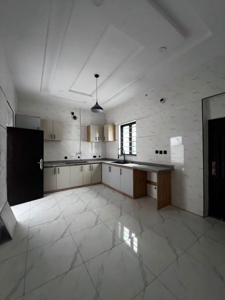 4 Bedroom Detached Duplex