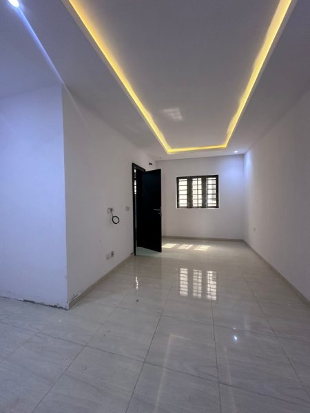 Spacious 4 Bedroom Terrace Duplex with Bq