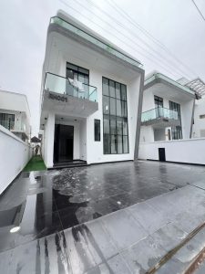5 Bedroom Fully Detached Duplex
