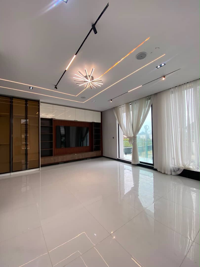 2 Bedrooom Luxury Apartment in Lekki