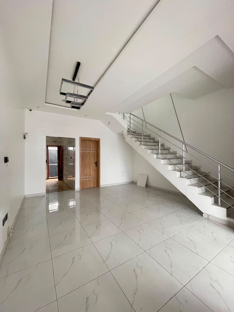 Luxury Brand New 3 Bedroom Duplex