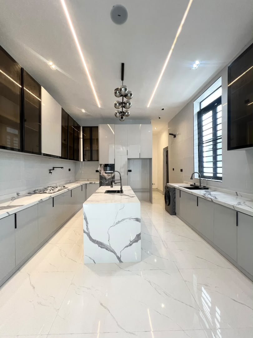 5 Bedroom Fully Detached Duplex Lekki