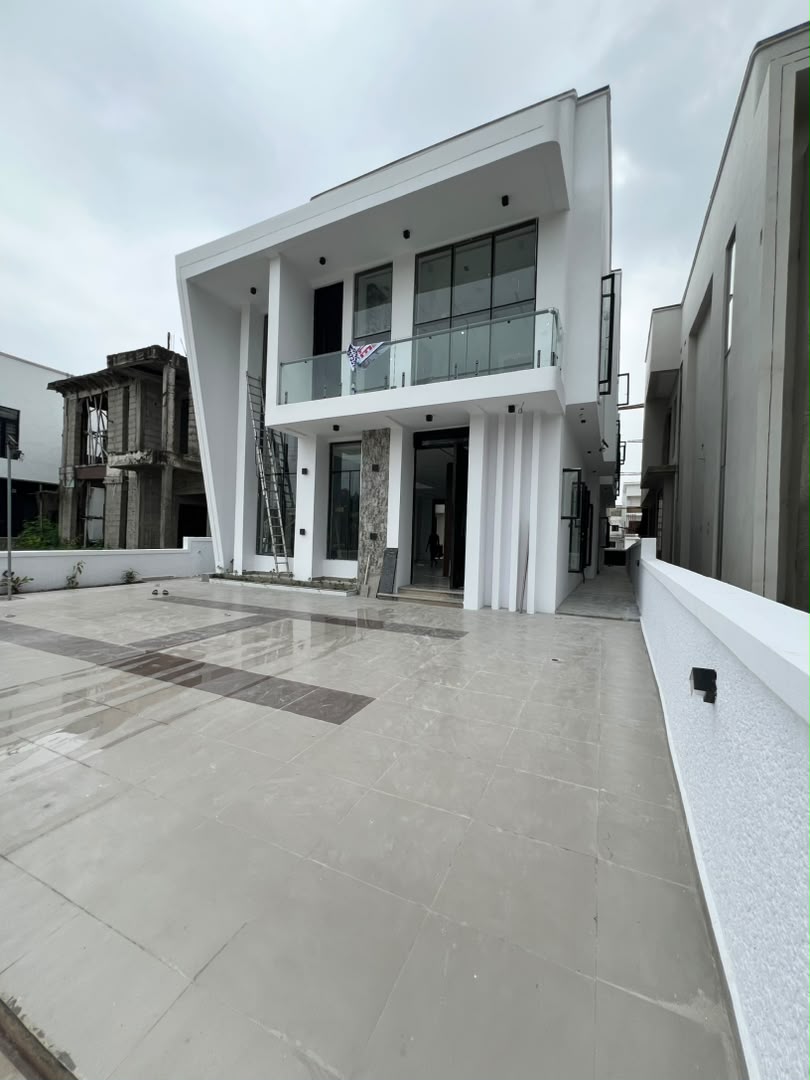 5 Bedroom Detached Duplex Ikota