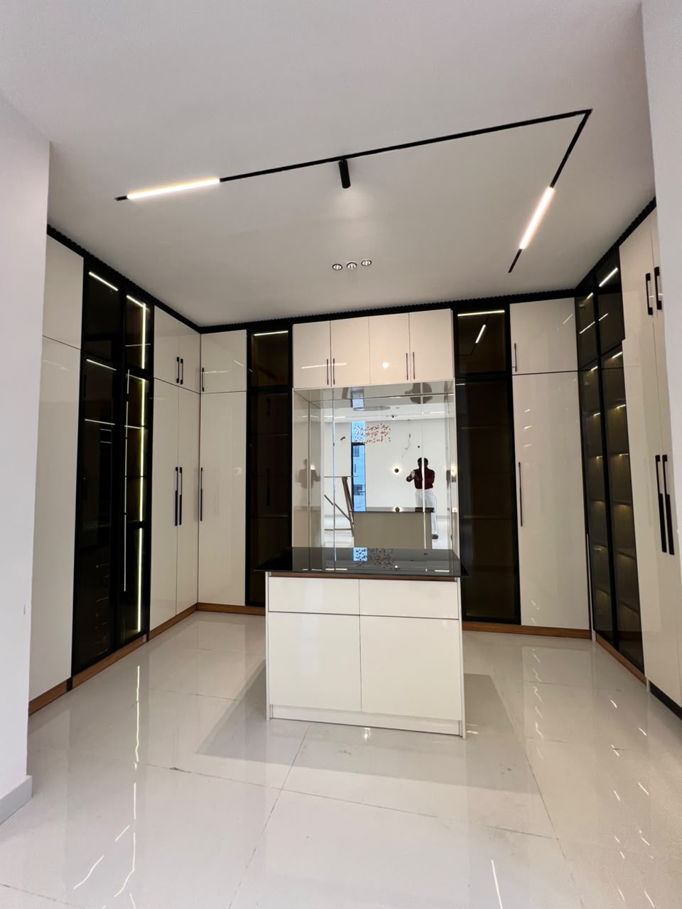 5 Bedroom Duplex With Duplex