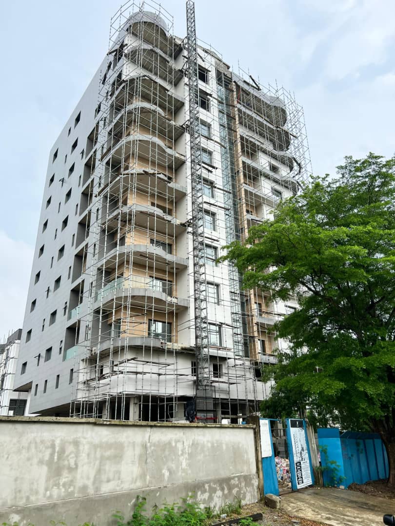 4 Bedroom Apartment With Rooftop Pool